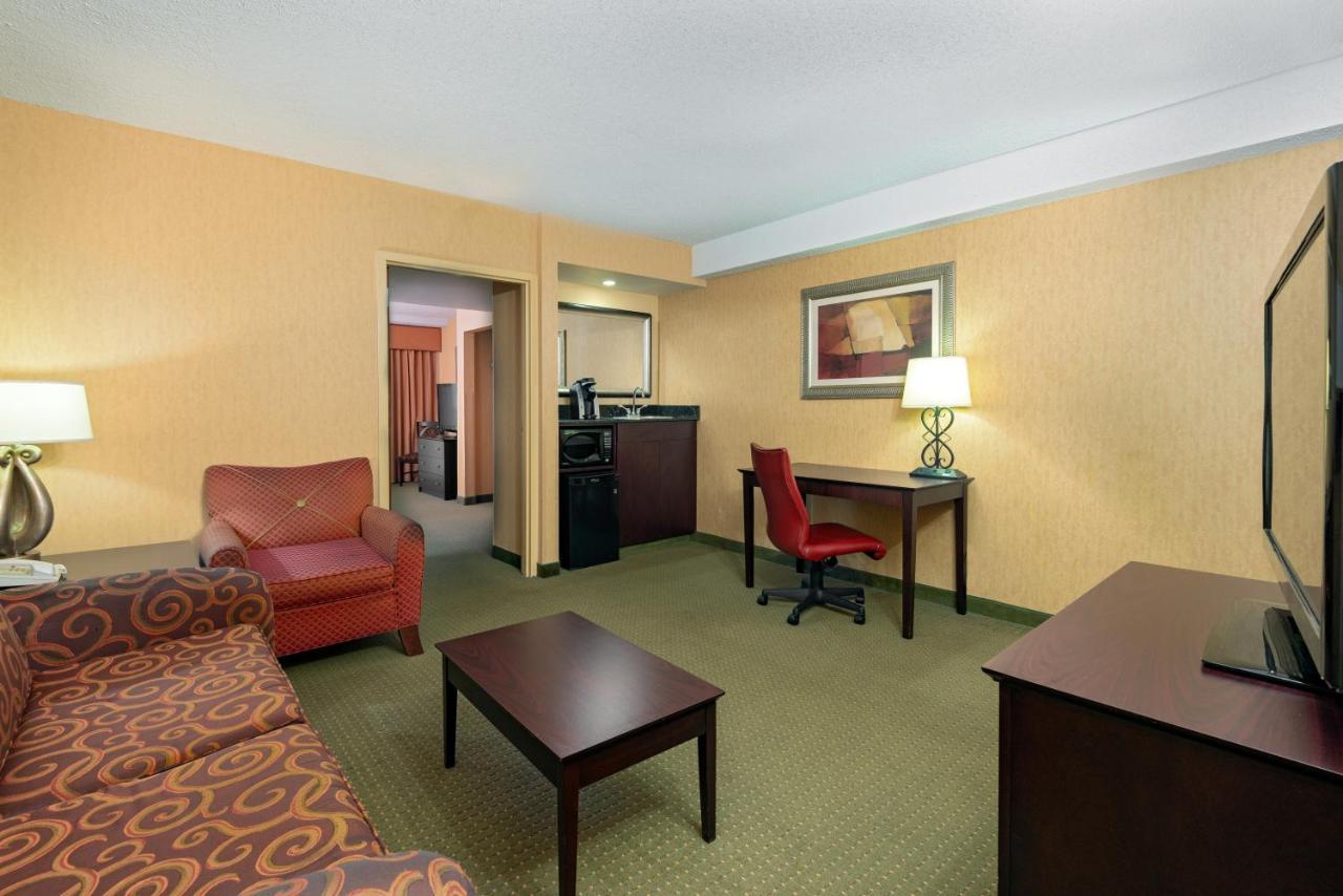 Executive Suite
