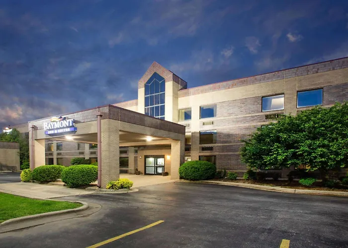 Baymont By Wyndham South Hwy 65